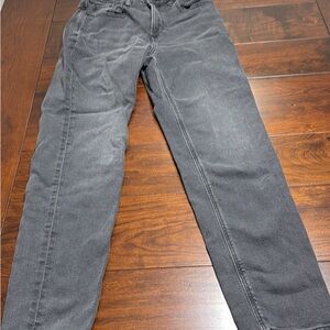 American Eagle Outfitters women’s mom jeans